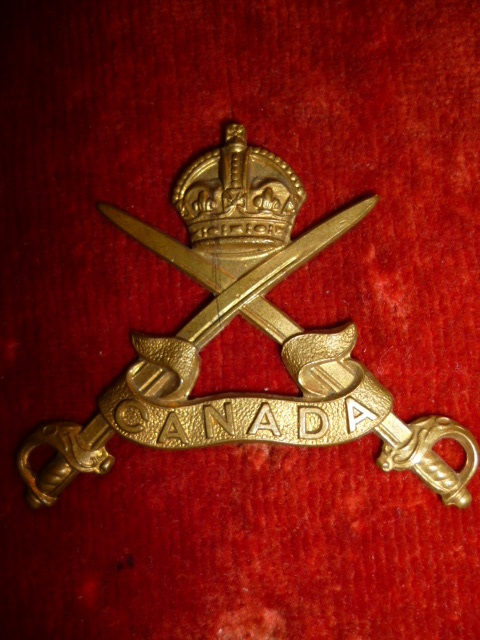 39-1A - Physical Training Instructor's Cap Badge (Tiptaft)